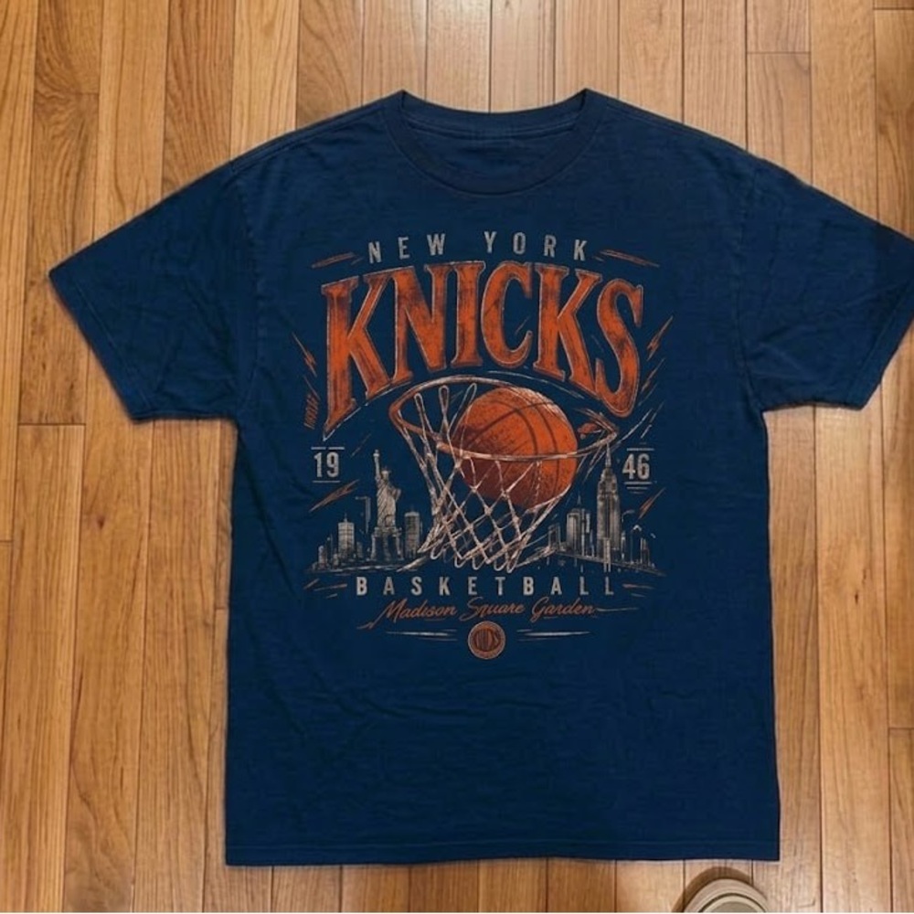 NY Knicks Madison Square Garden Graphic T-Shirt Navy